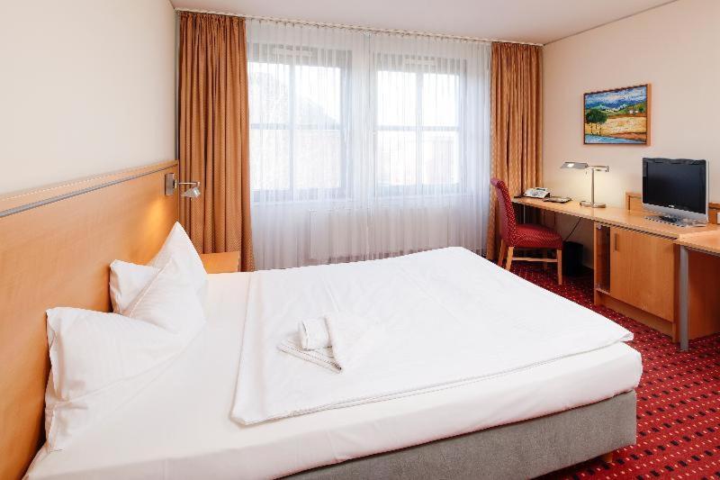 Airporthotel Berlin-Adlershof Habitación foto